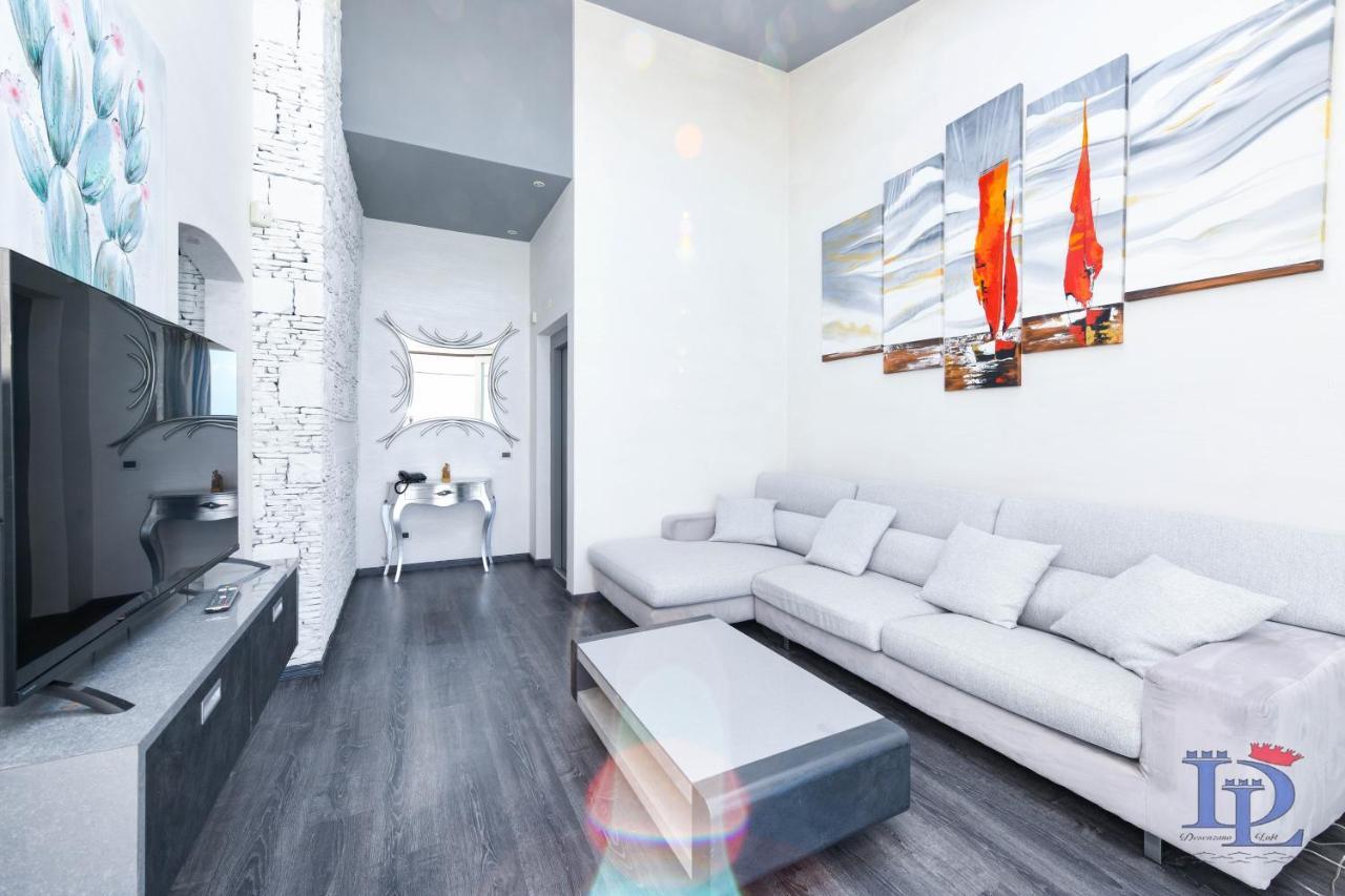 Desenzanoloft Official Partner Marriott Homes & Villas - Villa Meraviglia Desenzano del Garda Kültér fotó