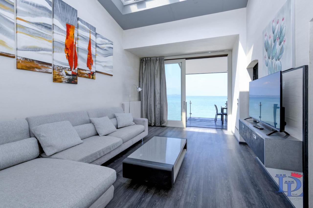 Desenzanoloft Official Partner Marriott Homes & Villas - Villa Meraviglia Desenzano del Garda Kültér fotó
